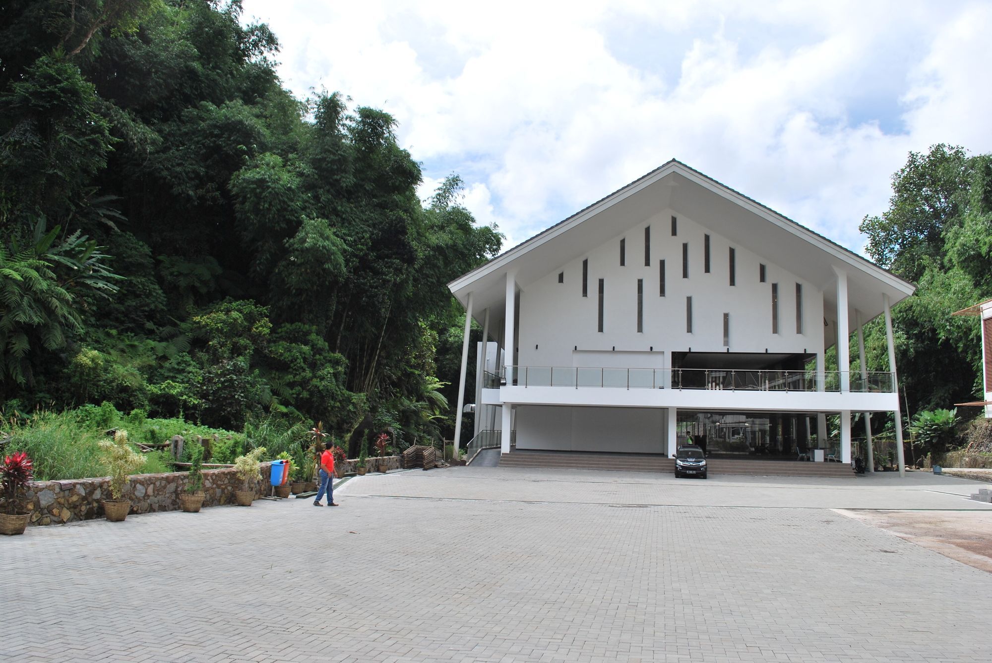 Zuri Resort Cipanas Puncak Buitenkant foto